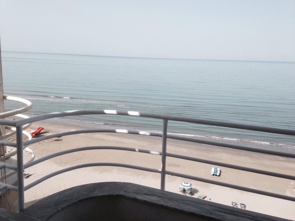 Espana Aparthotel Shkallnur ภายนอก รูปภาพ