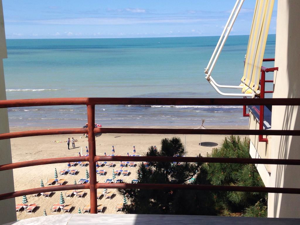 Espana Aparthotel Shkallnur ภายนอก รูปภาพ